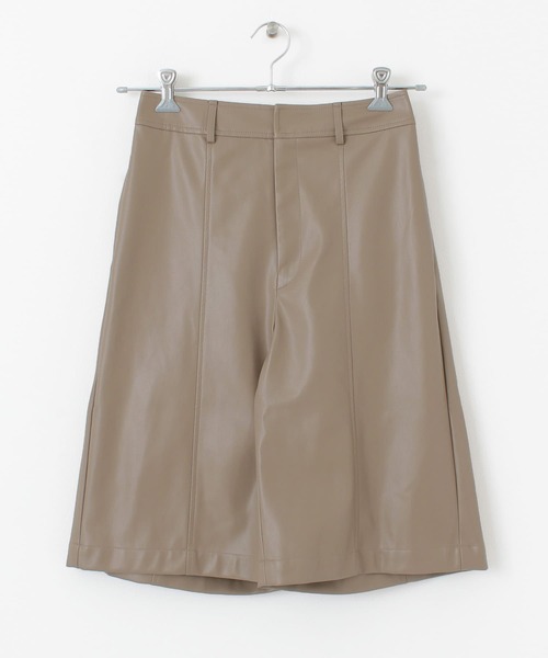 URBAN RESEARCH（アーバンリサーチ）の「フェイクレザーハーフパンツ（その他パンツ・レディース・ブラック/ベージュ系その他・36/38）」の16枚目の写真