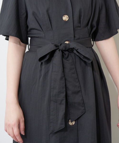 natural couture(ナチュラルクチュール)の「釦あきマーメイド2WAYワンピース(ワンピース・レディース・カーキ/ストライプ/ブラック/ベージュ・FREE)」の12枚目の写真