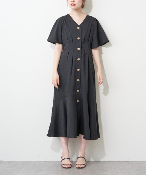 natural couture(ナチュラルクチュール)の「釦あきマーメイド2WAYワンピース(ワンピース・レディース・カーキ/ストライプ/ブラック/ベージュ・FREE)」の21枚目の写真