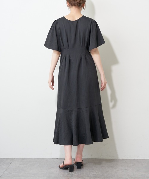 natural couture(ナチュラルクチュール)の「釦あきマーメイド2WAYワンピース(ワンピース・レディース・カーキ/ストライプ/ブラック/ベージュ・FREE)」の19枚目の写真