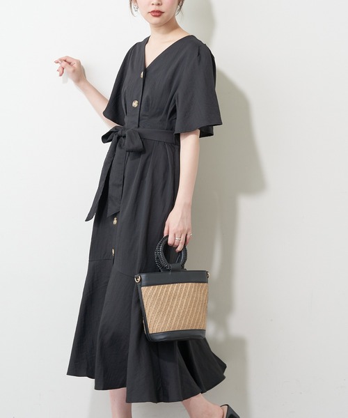 natural couture(ナチュラルクチュール)の「釦あきマーメイド2WAYワンピース(ワンピース・レディース・カーキ/ストライプ/ブラック/ベージュ・FREE)」の20枚目の写真