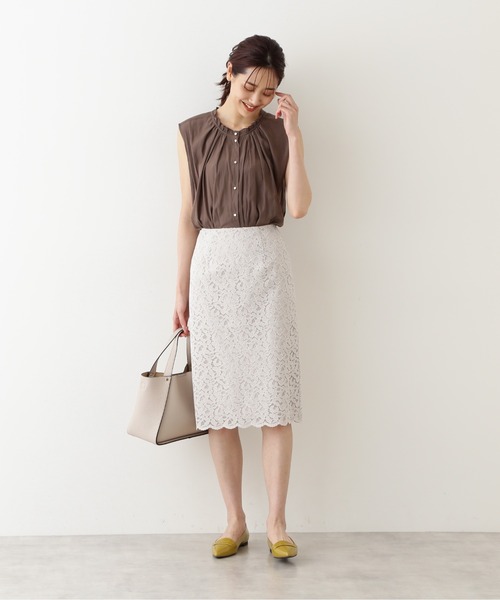 NATURAL BEAUTY BASIC（ナチュラルビューティーベーシック）の「トラペーズデイリートート（トートバッグ・レディース・ベージュ/オフホワイト/ラベンダー・ﾌﾘ-）」の9枚目の写真