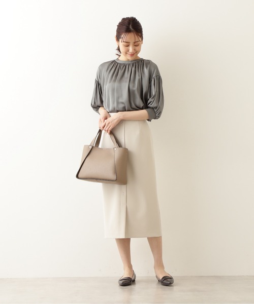 NATURAL BEAUTY BASIC（ナチュラルビューティーベーシック）の「トラペーズデイリートート（トートバッグ・レディース・ベージュ/オフホワイト/ラベンダー・ﾌﾘ-）」の12枚目の写真