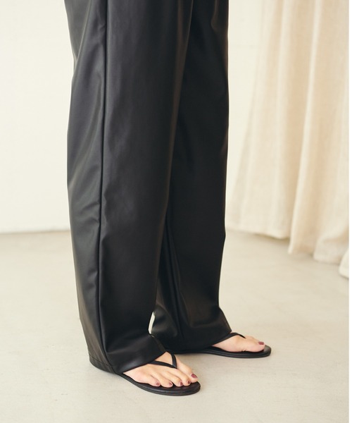 OUTERSUNSET（アウターサンセット）の「washable leatherlike pants（その他パンツ・レディース・ブラック/ベージュ・FREE）」の4枚目の写真