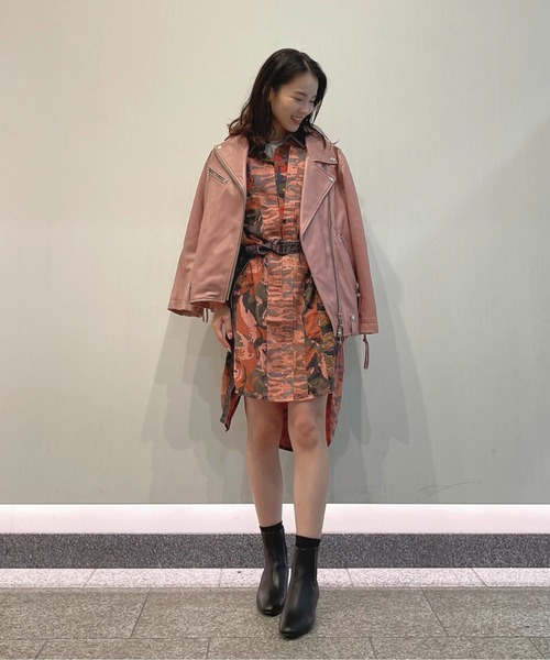 DIESEL(ディーゼル)の「レディース ワンピース カモフラ ベルト(シャツワンピース・レディース・ピンク・SMALL/MEDIUM/LARGE/X-SMALL)」の6枚目の写真