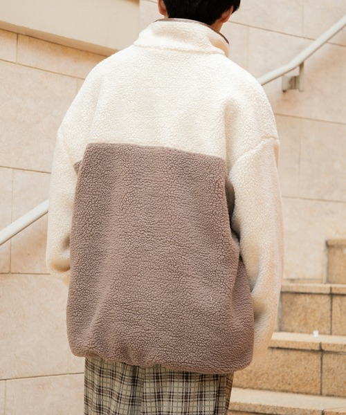PairPair(ペアペア)の「配色ボアブルゾン(ユニセックス)(ブルゾン・メンズ・アイボリー/モカ/グレイッシュブルー・MEDIUM/LARGE)」の6枚目の写真