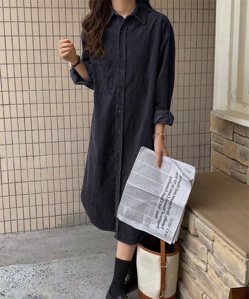 me+em select（ミームセレクト）の「【数量限定販売】【 5色展開 】コーデュロイロングシャツワンピース（シャツワンピース・レディース・ベージュ/ネイビー/カーキ/オレンジ/グリーン・FREE）」の4枚目の写真