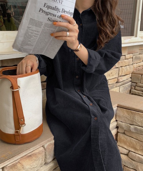 me+em select（ミームセレクト）の「【数量限定販売】【 5色展開 】コーデュロイロングシャツワンピース（シャツワンピース・レディース・ベージュ/ネイビー/カーキ/オレンジ/グリーン・FREE）」の15枚目の写真