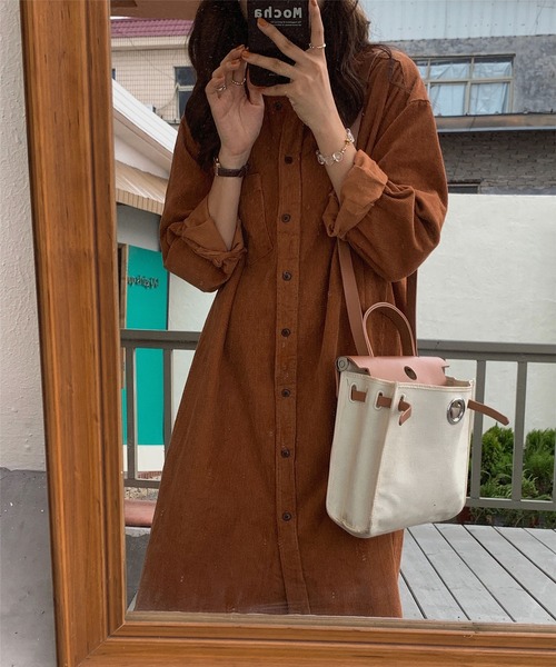 me+em select（ミームセレクト）の「【数量限定販売】【 5色展開 】コーデュロイロングシャツワンピース（シャツワンピース・レディース・ベージュ/ネイビー/カーキ/オレンジ/グリーン・FREE）」の7枚目の写真