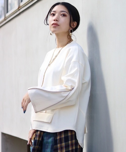 AULA AILA（アウラアイラ）の「AULA AILA/アウラアイラ/別注レイヤード  プルオーバー（Tシャツ/カットソー・レディース・チャコールグレー/オフホワイト・0）」の9枚目の写真