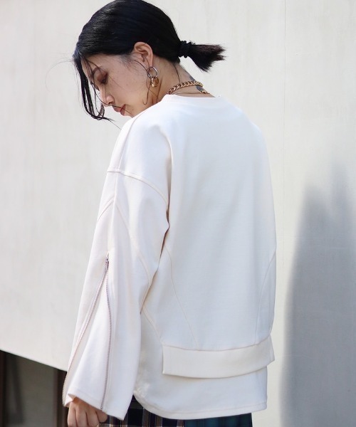 AULA AILA（アウラアイラ）の「AULA AILA/アウラアイラ/別注レイヤード  プルオーバー（Tシャツ/カットソー・レディース・チャコールグレー/オフホワイト・0）」の3枚目の写真