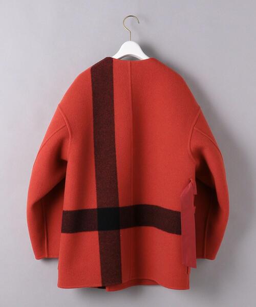 HYKE（ハイク）の「＜HYKE（ハイク）＞D/FACE PATTERN コート ■■■★（その他アウター・レディース・レッド・1）」の2枚目の写真