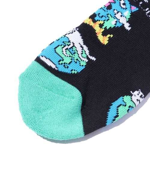 RIPNDIP(リップンディップ)の「RIPNDIP/リップンディップ Save the World Socks 靴下 柄 ジャガードニットソックス ミドルソックス(ソックス/靴下・メンズ・ブラック/ブルー・ONE SIZE)」の5枚目の写真