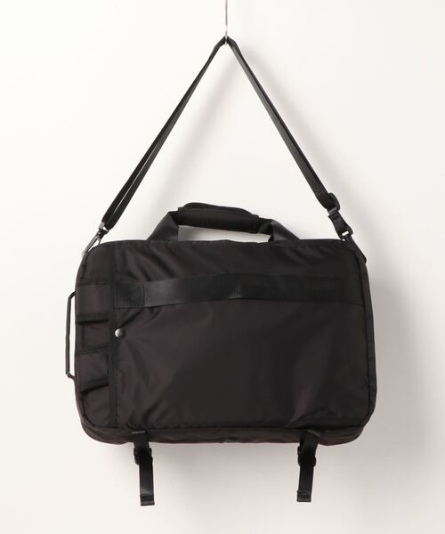 INDISPENSABLE （インディスペンサブル）の「INDISPENSABLE　3WAY BRIEF BAG BASE S ECONYL（トートバッグ・メンズ・ブラック・FREE）」の2枚目の写真