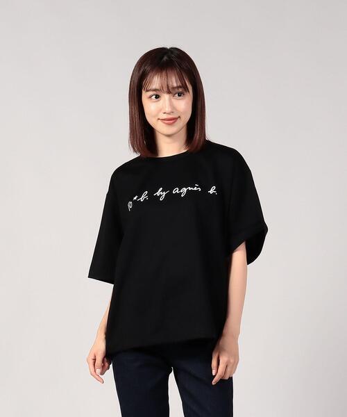 To b. by agnes b.（トゥービーバイアニエスベー）の「WL84 TS ロゴビッグシルエットTシャツ（Tシャツ/カットソー・レディース・ブラック・40/38）」の2枚目の写真