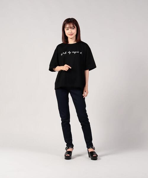 To b. by agnes b.（トゥービーバイアニエスベー）の「WL84 TS ロゴビッグシルエットTシャツ（Tシャツ/カットソー・レディース・ブラック・40/38）」の4枚目の写真