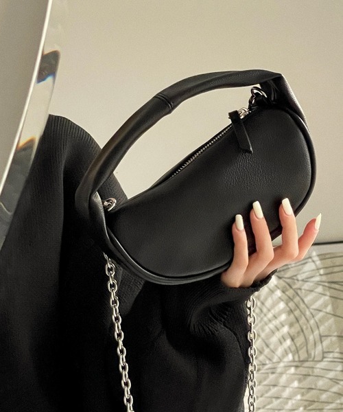 etade（エタード）の「【etade】2way crescent mini bag etda22s001（ショルダーバッグ・レディース・ホワイト/ブラック/グリーン/モカ・FREE）」の3枚目の写真