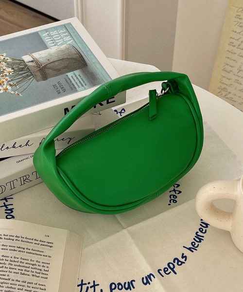 etade（エタード）の「【etade】2way crescent mini bag etda22s001（ショルダーバッグ・レディース・ホワイト/ブラック/グリーン/モカ・FREE）」の20枚目の写真