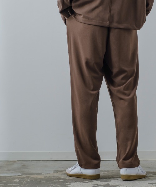 improves（インプローブス）の「カットジョーゼット ワンタック トラウザーズパンツ セットアップ対応（スラックス・メンズ・ブラック/ネイビー/オリーブ/ブラウン/カーキ/杢グレー/ライトブラウン/ベージュ/チャコールグレー・MEDIUM/LARGE）」の18枚目の写真