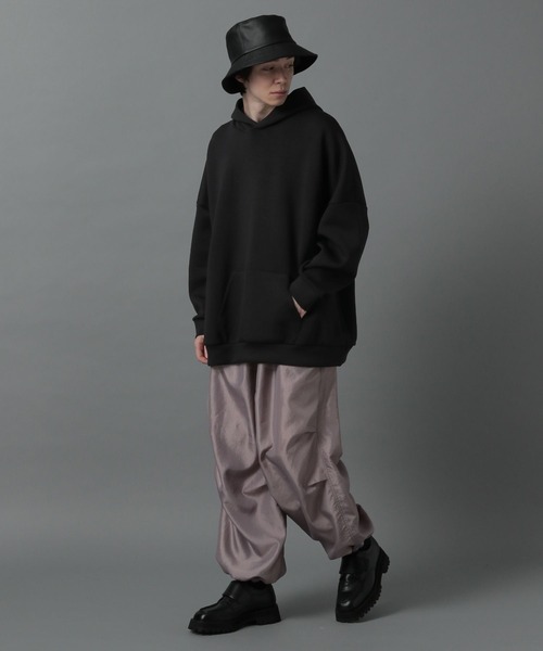 HARE（ハレ）の「モダールドルマンパーカー(HARE)（パーカー・メンズ・ブラック/オフホワイト/ライトインディゴブルー・SMALL/MEDIUM）」の17枚目の写真