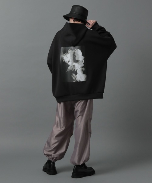 HARE（ハレ）の「モダールドルマンパーカー(HARE)（パーカー・メンズ・ブラック/オフホワイト/ライトインディゴブルー・SMALL/MEDIUM）」の13枚目の写真