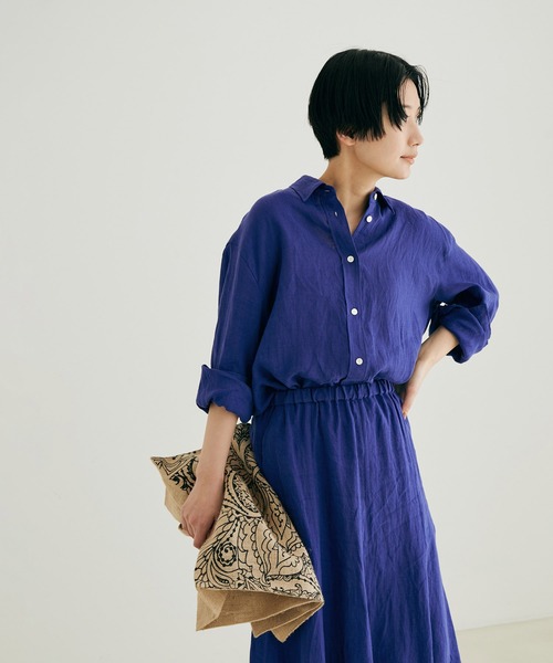 SALON adam et rope'(サロン アダム エ ロペ)の「【セットアップ対応】リネンオーバーシャツ(シャツ/ブラウス・レディース・ホワイト/ベージュ/オレンジ/ブルー・FREE)」の4枚目の写真