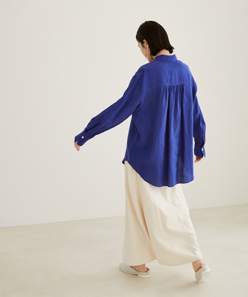 SALON adam et rope'(サロン アダム エ ロペ)の「【セットアップ対応】リネンオーバーシャツ(シャツ/ブラウス・レディース・ホワイト/ベージュ/オレンジ/ブルー・FREE)」の15枚目の写真