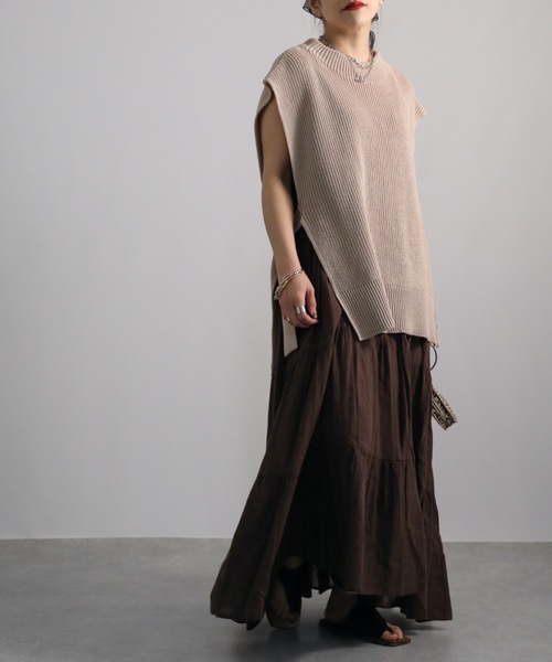 ap retro（アプレトロ）の「サイドベルトニットベスト（ベスト・レディース・オフホワイト/グレイッシュベージュ/ブラック・FREE）」の8枚目の写真