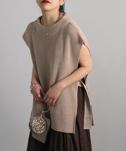 ap retro（アプレトロ）の「サイドベルトニットベスト（ベスト・レディース・オフホワイト/グレイッシュベージュ/ブラック・FREE）」の13枚目の写真