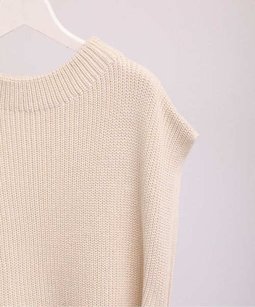 ap retro（アプレトロ）の「サイドベルトニットベスト（ベスト・レディース・オフホワイト/グレイッシュベージュ/ブラック・FREE）」の15枚目の写真