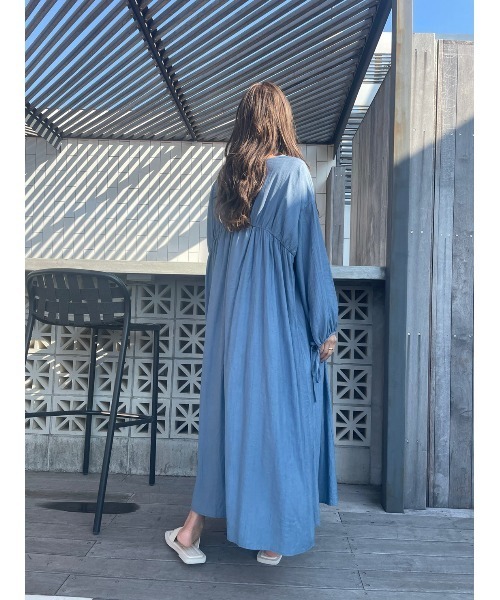 TRUNC（トランクエイティーエイト）の「Wrinkle Gather Bias One Piece（ワンピース・レディース・ベージュ/ダークブルー/ブラック・FREE）」の20枚目の写真