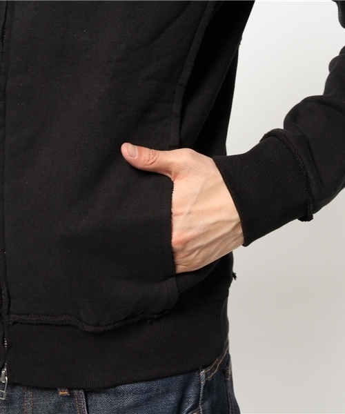 wjk（ダヴルジェイケイ）の「Lui's×wjk(ルイス×ダブルジェイケイ) ハイネックパーカー（パーカー・メンズ・ホワイト/グレー/ブラック・MEDIUM/LARGE）」の8枚目の写真