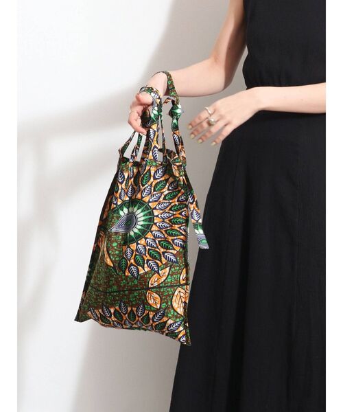 Ungrid（アングリッド）の「アフリカンプリントショルダーBAG（ショルダーバッグ・レディース・オレンジ/ブルー/グリーン・FREE）」の2枚目の写真