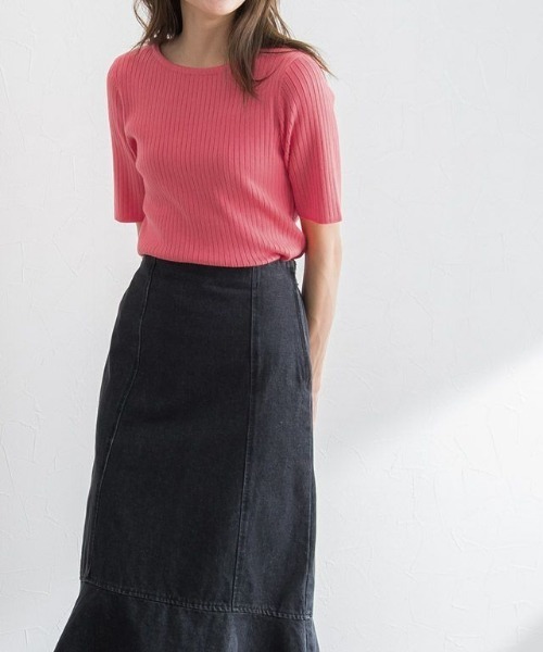 Pierrot（ピエロ）の「シルクタッチウォッシャブル半袖リブニット ボートネック（ニット/セーター・レディース・グレイッシュベージュ/ブラック/ネイビー/オフホワイト/コーラル/ラベンダー/アクア/グリーン系その他/ミント/ロイヤルブルー/杢グレー/ライトピンク/ライトブルー・L/M）」の13枚目の写真