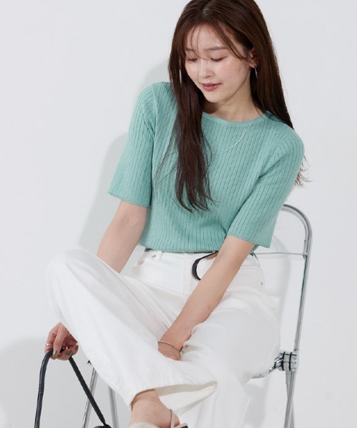 Pierrot（ピエロ）の「シルクタッチウォッシャブル半袖リブニット ボートネック（ニット/セーター・レディース・グレイッシュベージュ/ブラック/ネイビー/オフホワイト/コーラル/ラベンダー/アクア/グリーン系その他/ミント/ロイヤルブルー/杢グレー/ライトピンク/ライトブルー・L/M）」の18枚目の写真