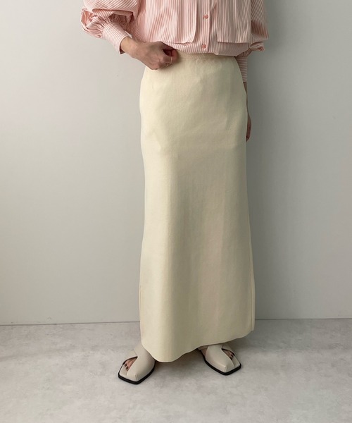 LE MORE（リモア）の「2wayスリットカラーニットスカート（スカート・レディース・ブラック/レッド/オレンジ/グリーン/アイボリー・FREE）」の2枚目の写真