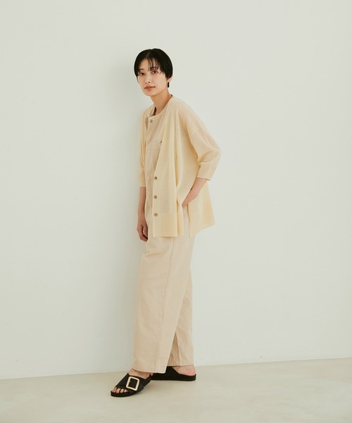 SALON adam et rope'（サロン アダム エ ロペ）の「ハーフスリーブシアーVネックサマーカーディガン（カーディガン/ボレロ・レディース・ブラック/オフホワイト/ピンク/グリーン系その他・FREE）」の13枚目の写真