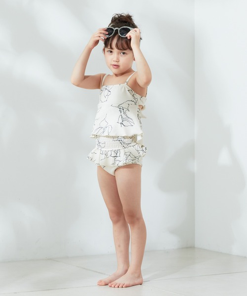 Chico(チコ)の「【水着/トップス】Kids ペプラムバックリボントップス(水着・キッズ・ホワイト/ホワイト系その他2/ブラック系その他2/ブルー・110/130)」の21枚目の写真