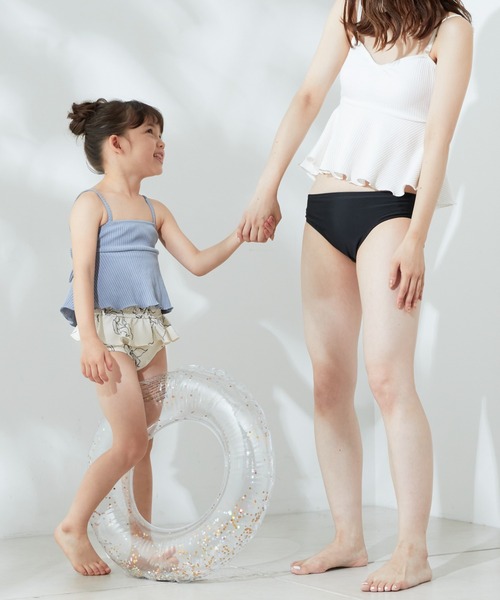 Chico(チコ)の「【水着/トップス】Kids ペプラムバックリボントップス(水着・キッズ・ホワイト/ホワイト系その他2/ブラック系その他2/ブルー・110/130)」の15枚目の写真