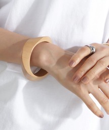 ウッドバングル