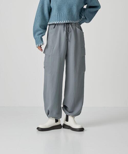 CITEN（シテン）の「＜CITEN＞ウエストイージー シャイニー カーゴパンツ（カーゴパンツ・レディース・ブラック/オリーブ/コバルトブルー/オフホワイト・S/M）」の14枚目の写真