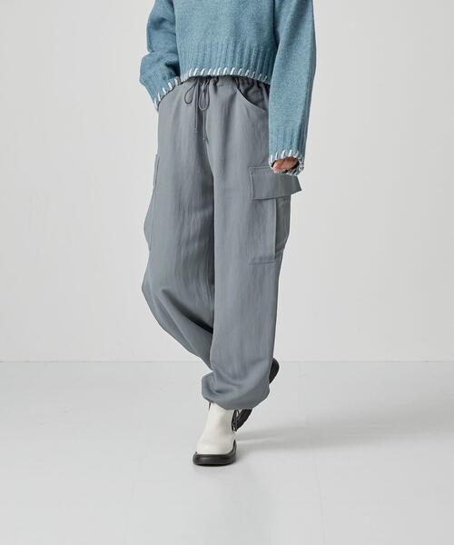 CITEN（シテン）の「＜CITEN＞ウエストイージー シャイニー カーゴパンツ（カーゴパンツ・レディース・ブラック/オリーブ/コバルトブルー/オフホワイト・S/M）」の8枚目の写真