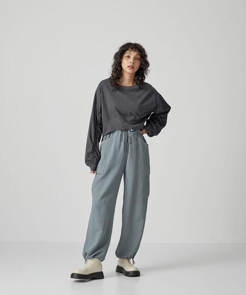 CITEN（シテン）の「＜CITEN＞ウエストイージー シャイニー カーゴパンツ（カーゴパンツ・レディース・ブラック/オリーブ/コバルトブルー/オフホワイト・S/M）」の15枚目の写真