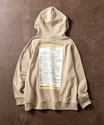 JOSEPH STUDIO（ジョゼフストゥディオ）の「フーディ THE DAFFODILS TYPOGRAPHY（パーカー・メンズ）」