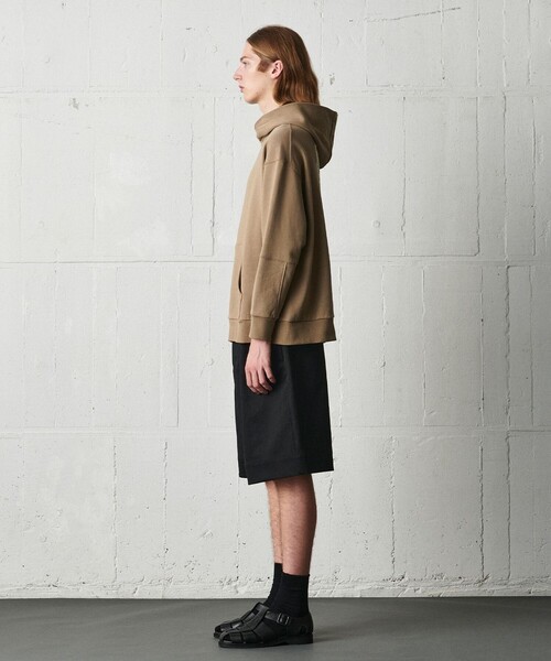 JOSEPH STUDIO（ジョゼフストゥディオ）の「フーディ THE DAFFODILS TYPOGRAPHY（パーカー・レディース・ブラック系/ベージュ系・SMALL/MEDIUM/LARGE）」の4枚目の写真