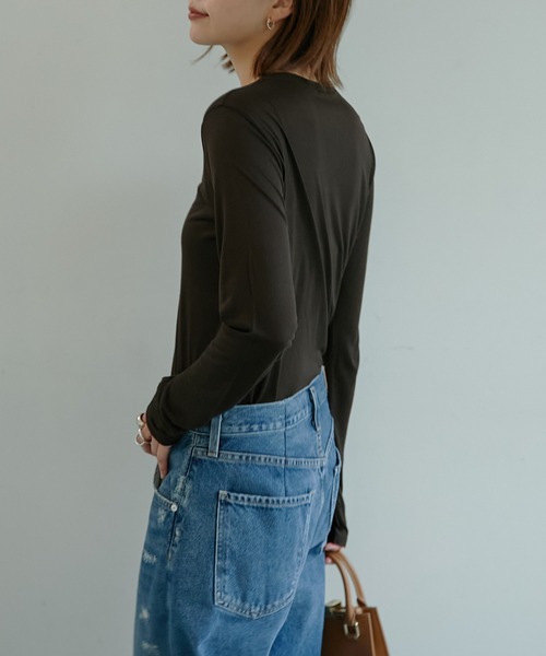 BASERANGE（ベースレンジ）の「【BASERANGE】ロングスリーブカットソー（Tシャツ/カットソー・レディース・ブラック/ベージュ/ダークブラウン・SMALL）」の11枚目の写真