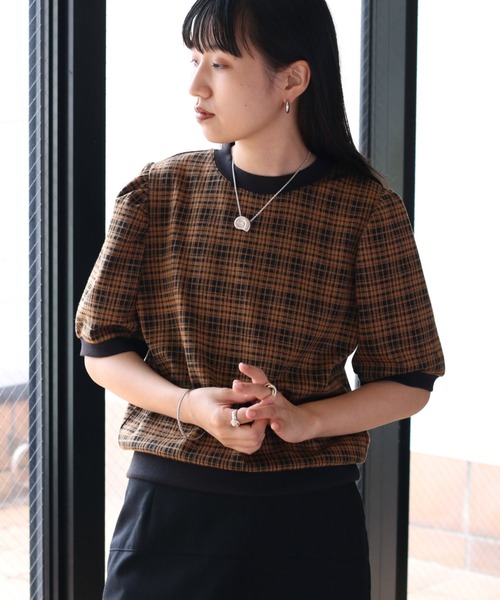 cepo(セポ)の「ダークチェックパフスリーブTee(Tシャツ/カットソー・レディース・チャコールグレー/グレー/イエロー系・M)」の1枚目の写真