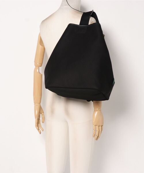 BRADY(ブレディー)の「Brady | TAW(ショルダーバッグ・レディース・ブラック/カーキ・ONE SIZE)」の3枚目の写真