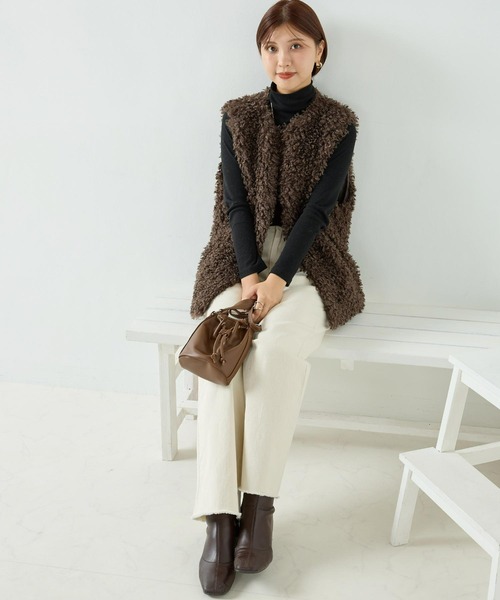 OMNES（オムネス）の「プードルミドルファーベスト（ベスト・レディース・ブラック/ベージュ/ブラウン/アイボリー・FREE）」の21枚目の写真