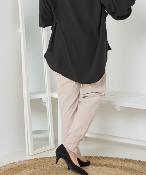 OMNES(オムネス)の「TRストレッチ裾リブパンツ(その他パンツ・レディース・ライトグレー/ベージュ/ピンクベージュ・MEDIUM/LARGE)」の6枚目の写真